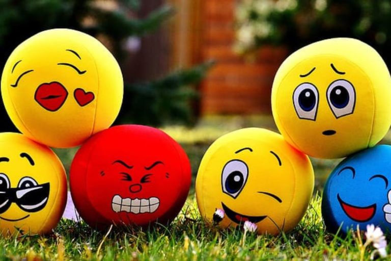 revolução dos emojis